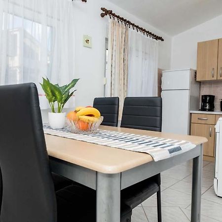 Apartmani Luka Banjol エクステリア 写真