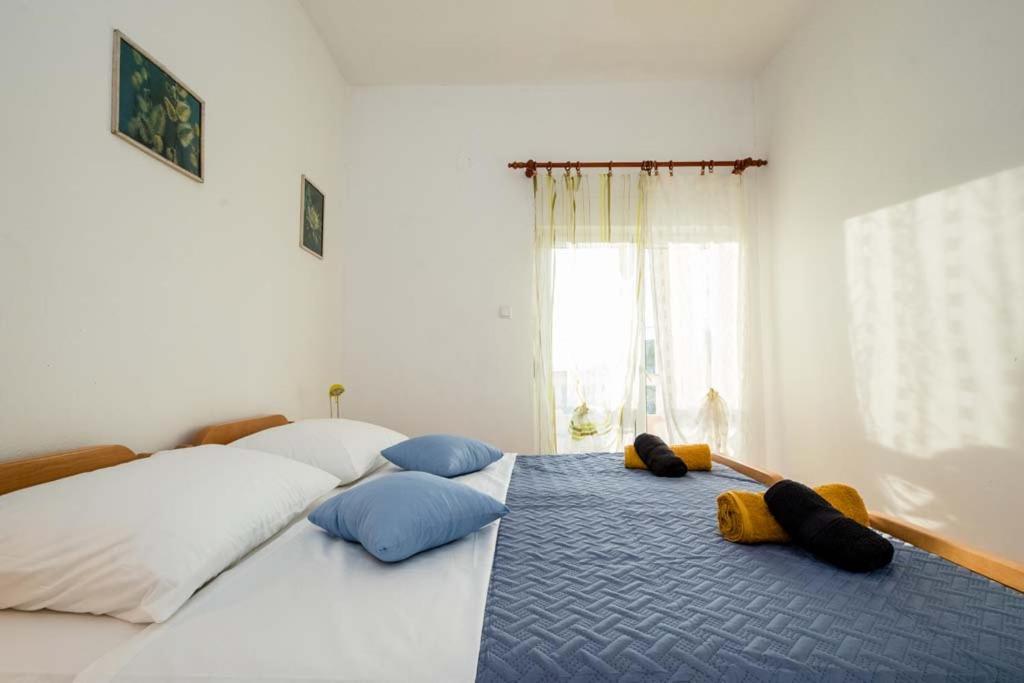Apartmani Luka Banjol エクステリア 写真