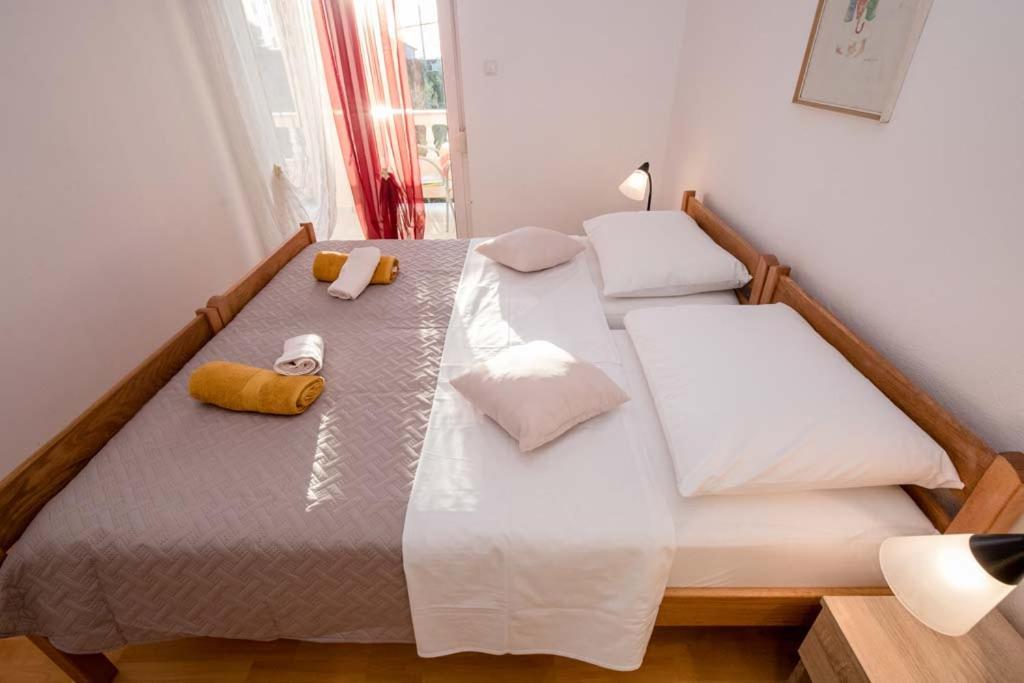 Apartmani Luka Banjol エクステリア 写真