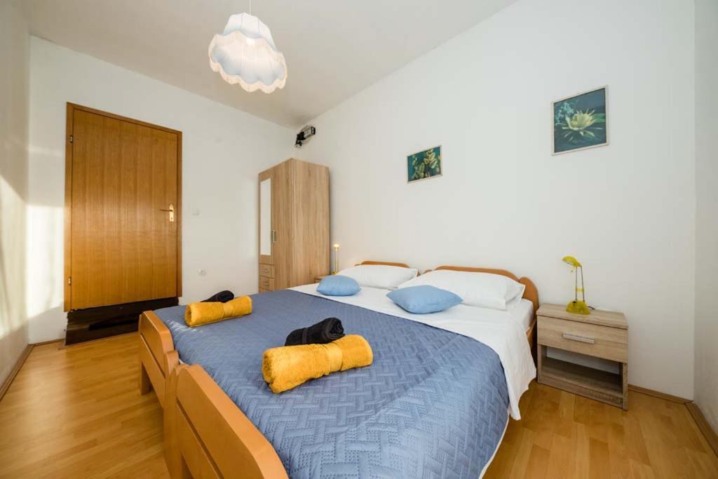 Apartmani Luka Banjol エクステリア 写真